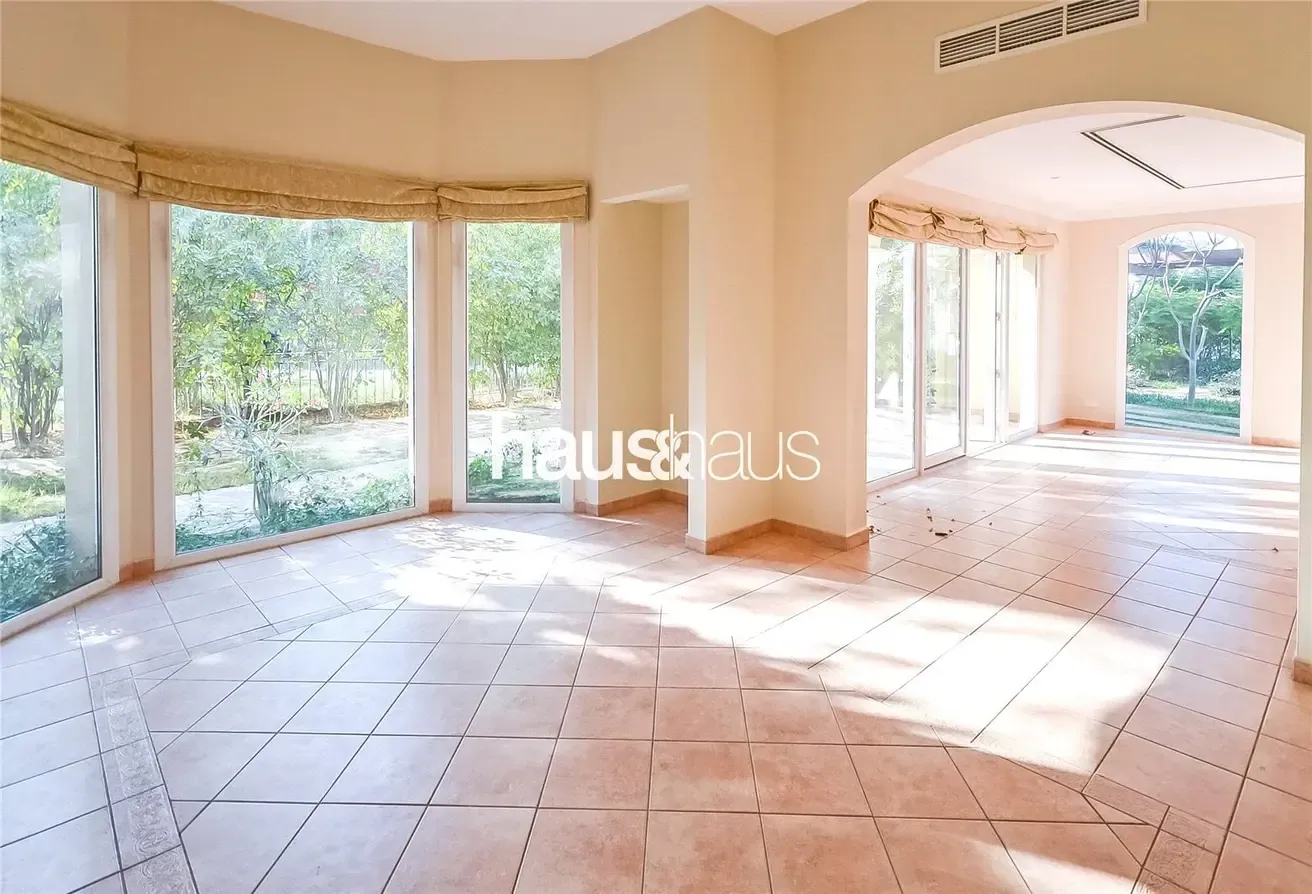 Standout Unit | Pool Facing | Well Maintained