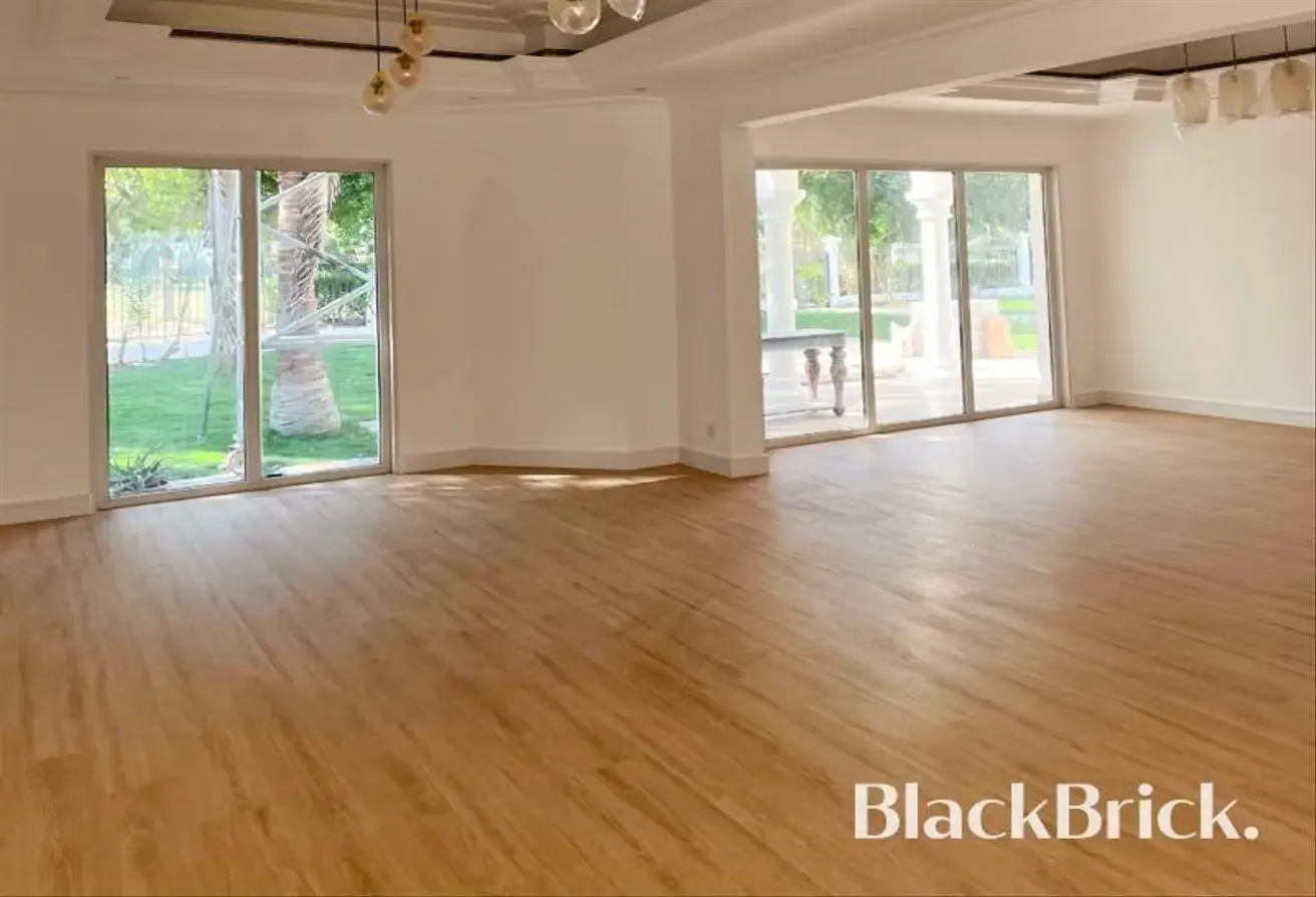 Luxury Villa | 6 Beds | Vacant