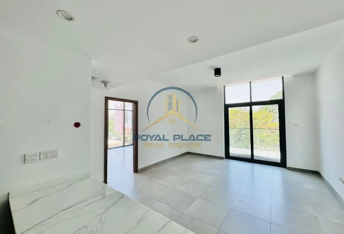 Spacious Modern | Unfurnished | Ready to move