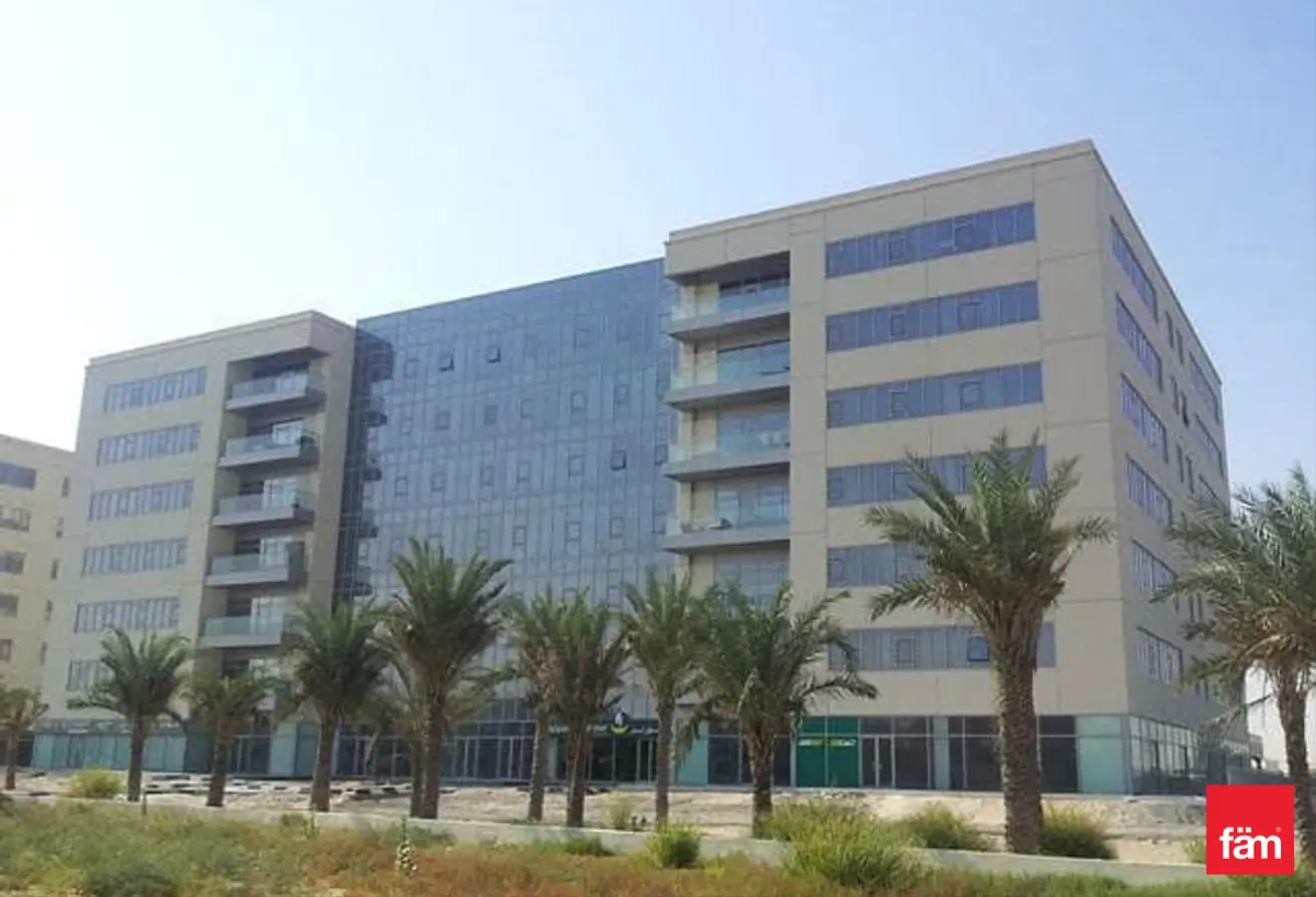 Modern Living | Renovated | Prime DIP Location