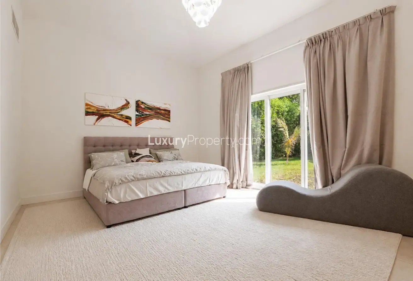 Huge Plot | Unfurnished Spacious | Quiet Spot