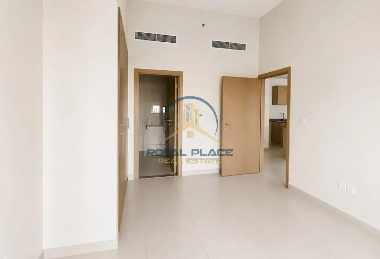 Modern Finishing | Next To Metro | Family Building