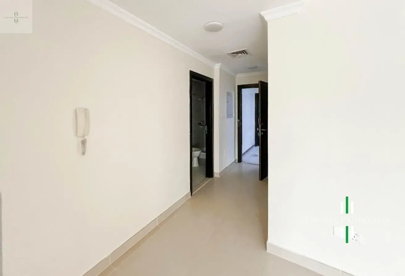 UNFURNISHED SPACIOUS 1BHK APARTMENT w LAUNDRY ROOM