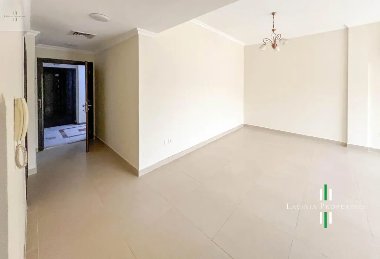 UNFURNISHED SPACIOUS 1BHK APARTMENT w LAUNDRY ROOM