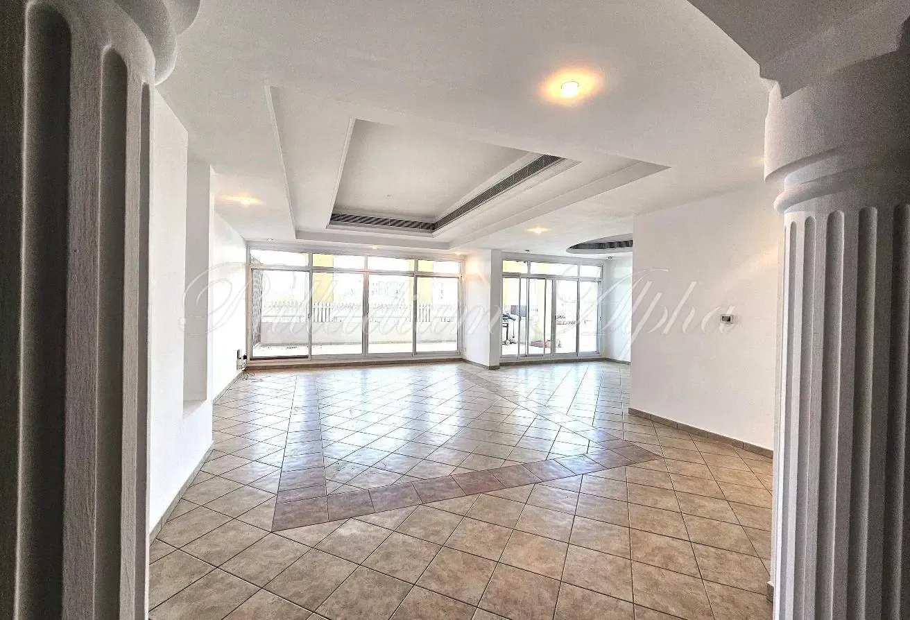 Lake View | Spacious Layout | Vacant