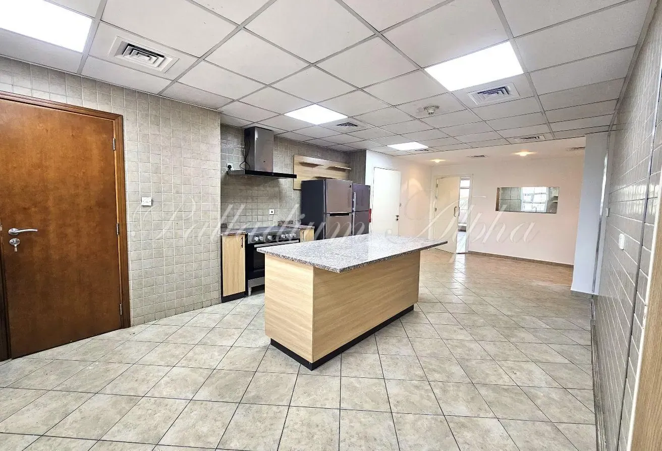 Lake View | Spacious Layout | Vacant