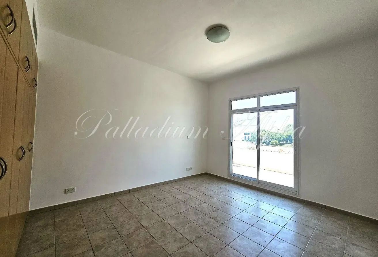 Lake View | Spacious Layout | Vacant