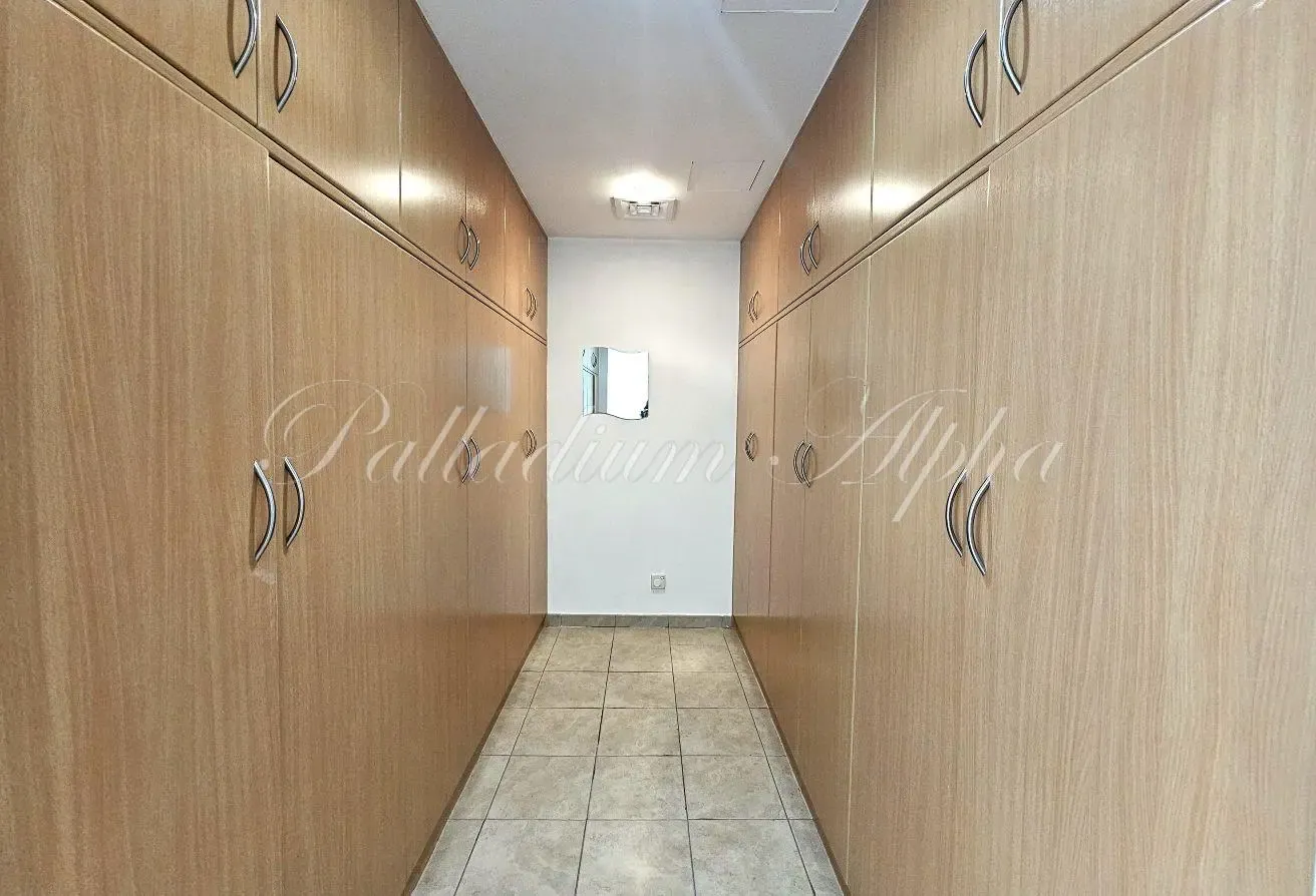 Lake View | Spacious Layout | Vacant