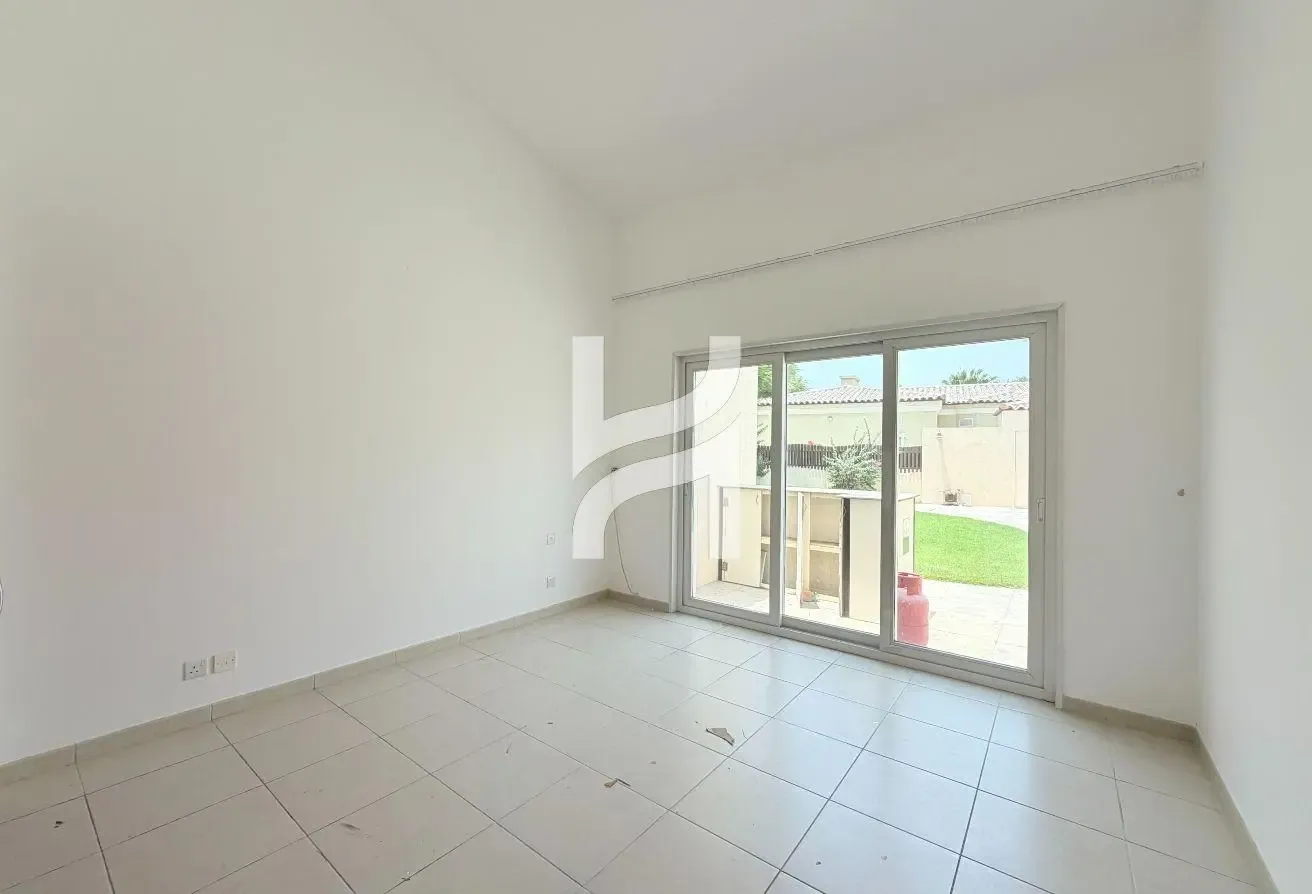 Vastu Compliant | Vacant Now | Very Big Plot