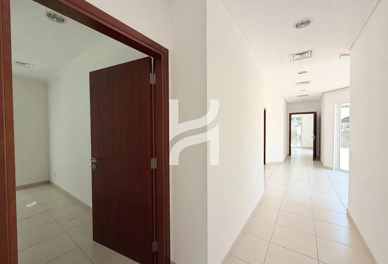 Vastu Compliant | Vacant Now | Very Big Plot