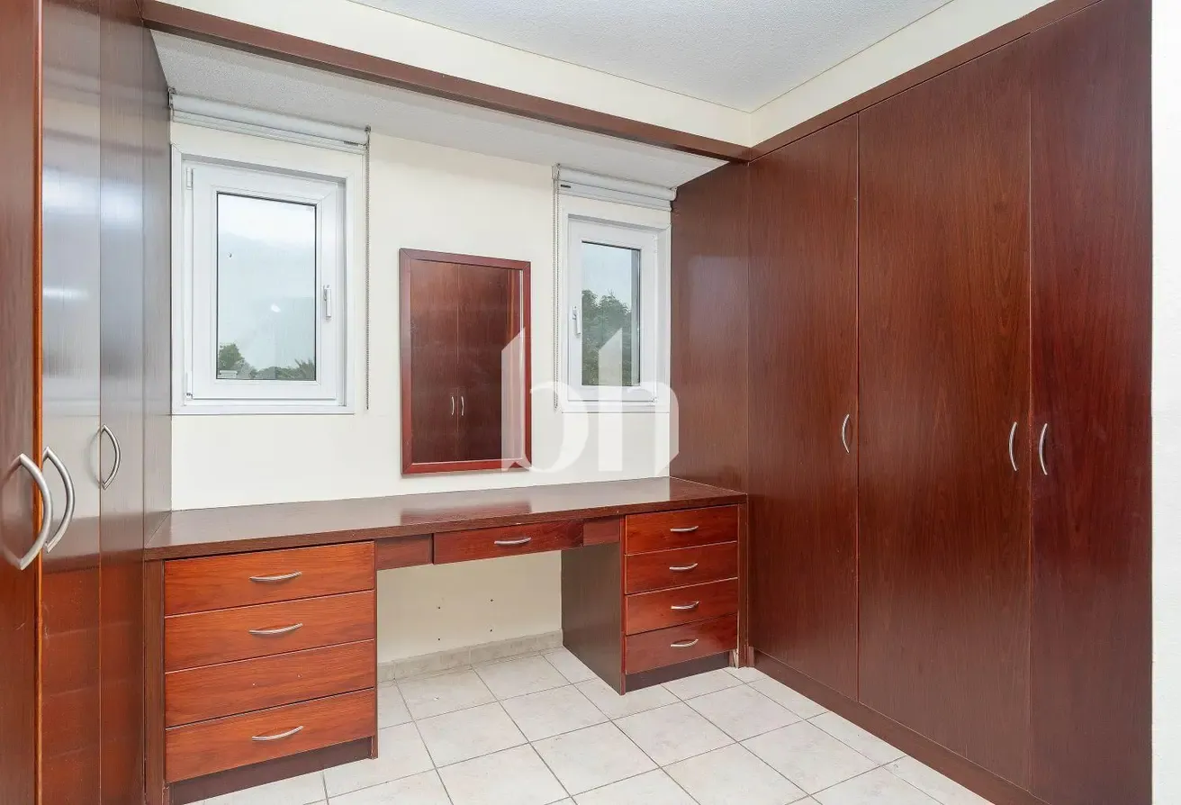 Corner Unit | Huge Plot | Close to Amenities