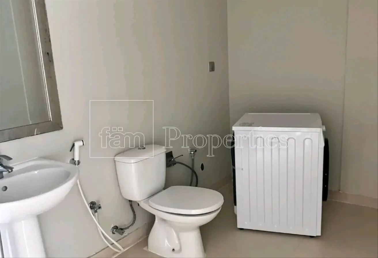 Near Nibra And Brs School |Vacant |With Balcony