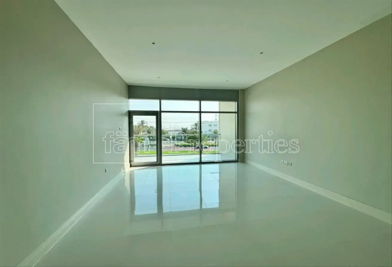 Near Nibra And Brs School |Vacant |With Balcony