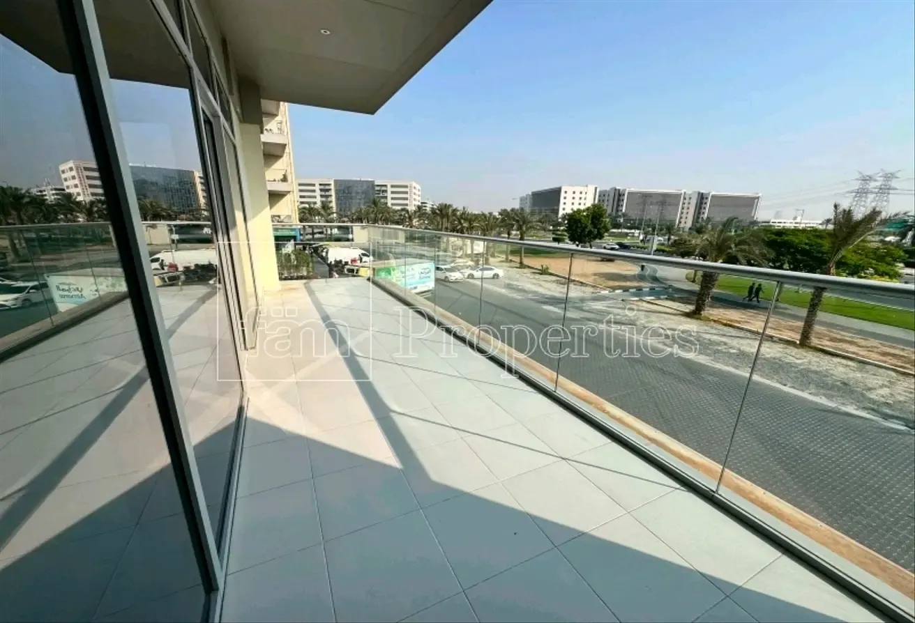 Near Nibra And Brs School |Vacant |With Balcony