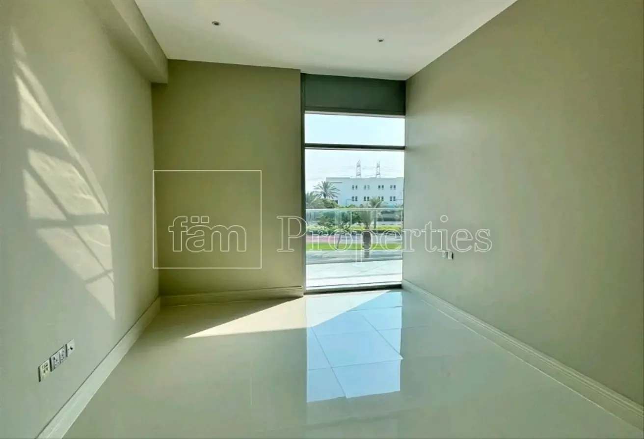 Near Nibra And Brs School |Vacant |With Balcony