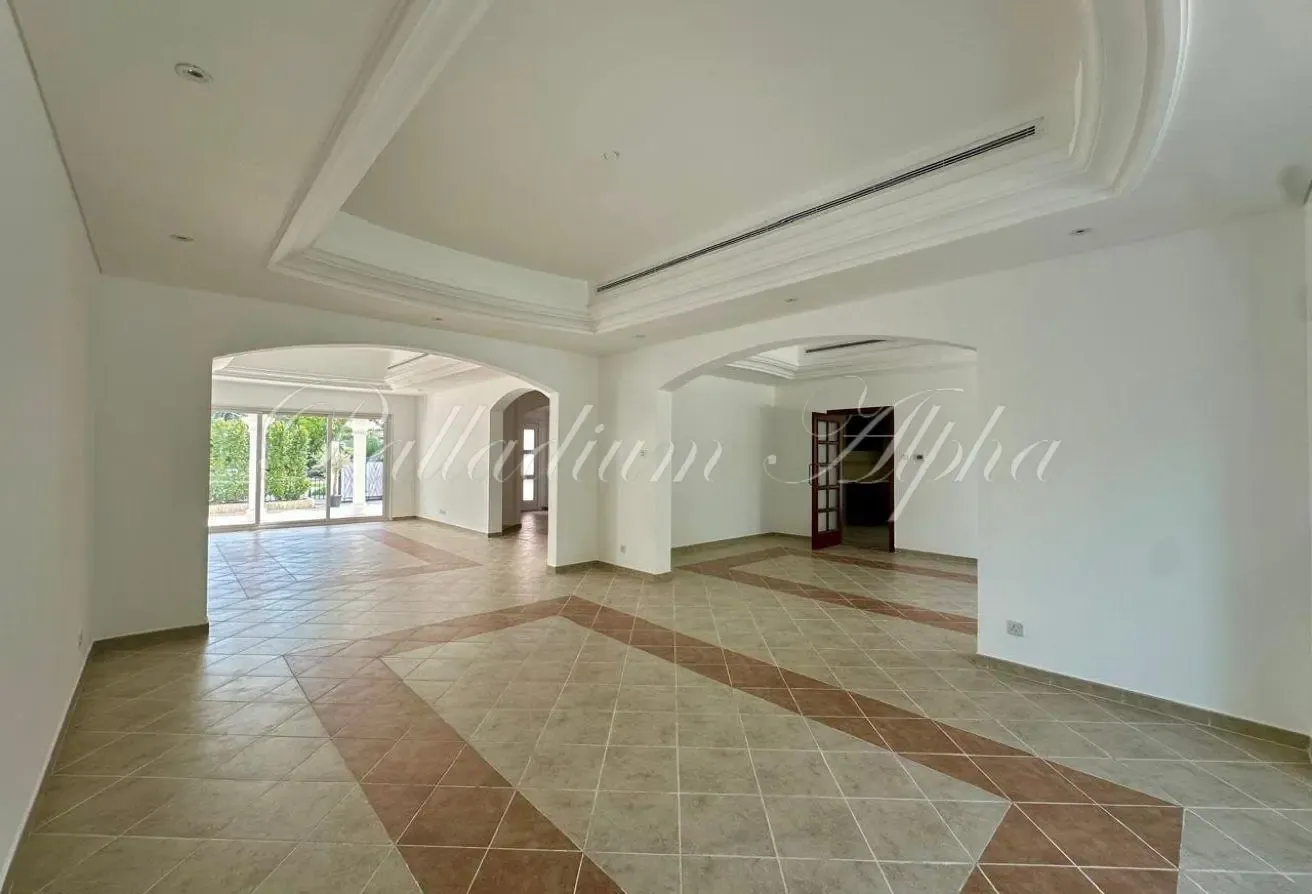 Family Villa | Perimeter Location | Outstanding