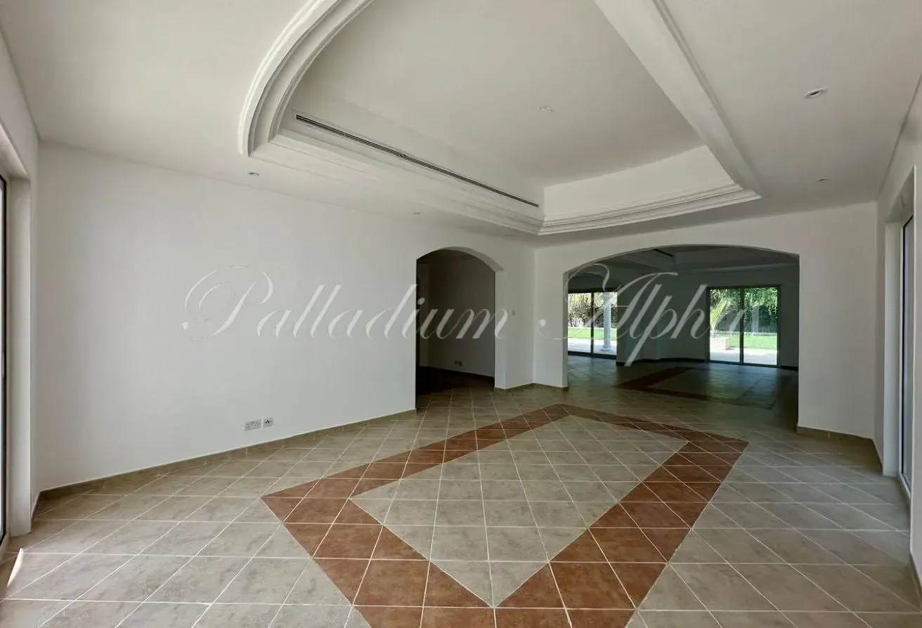 Family Villa | Perimeter Location | Outstanding