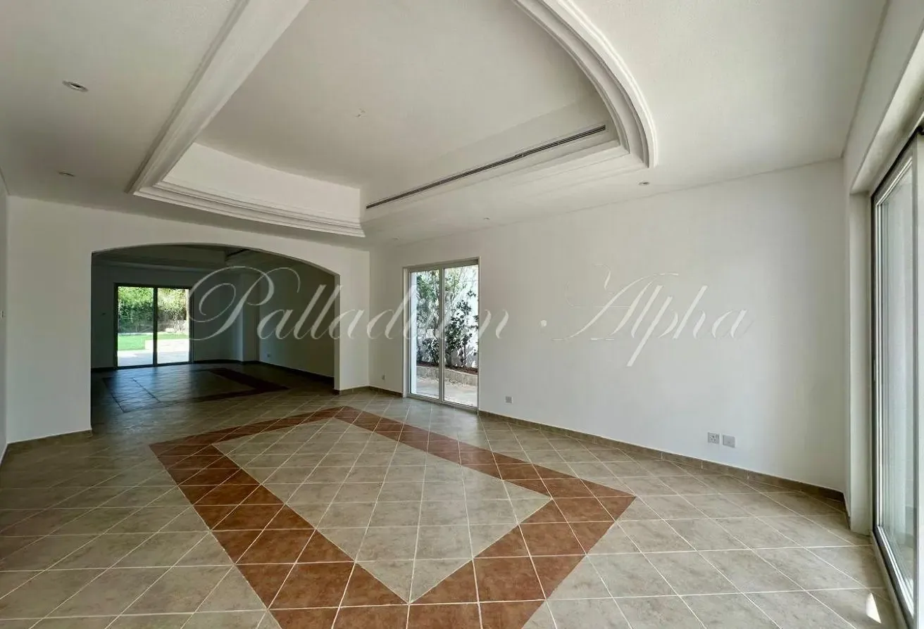 Family Villa | Perimeter Location | Outstanding