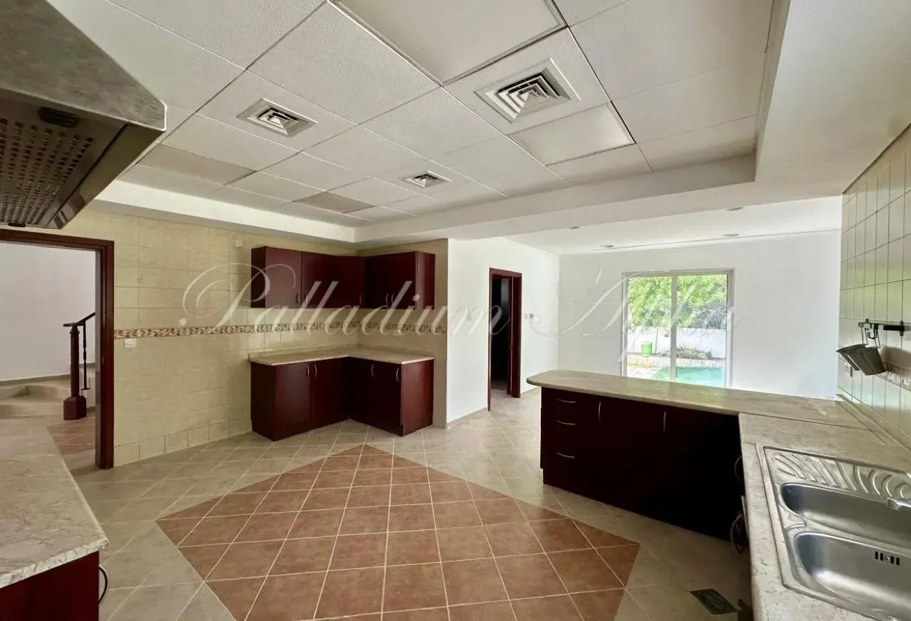 Family Villa | Perimeter Location | Outstanding
