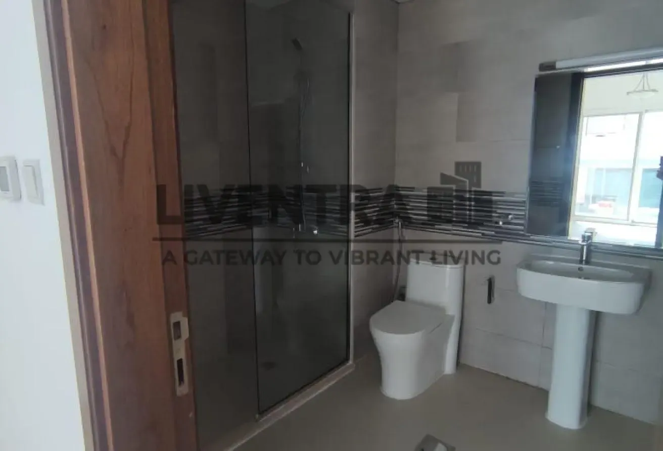Spacious 1BHK Apartment for Rent in Dubai Investme