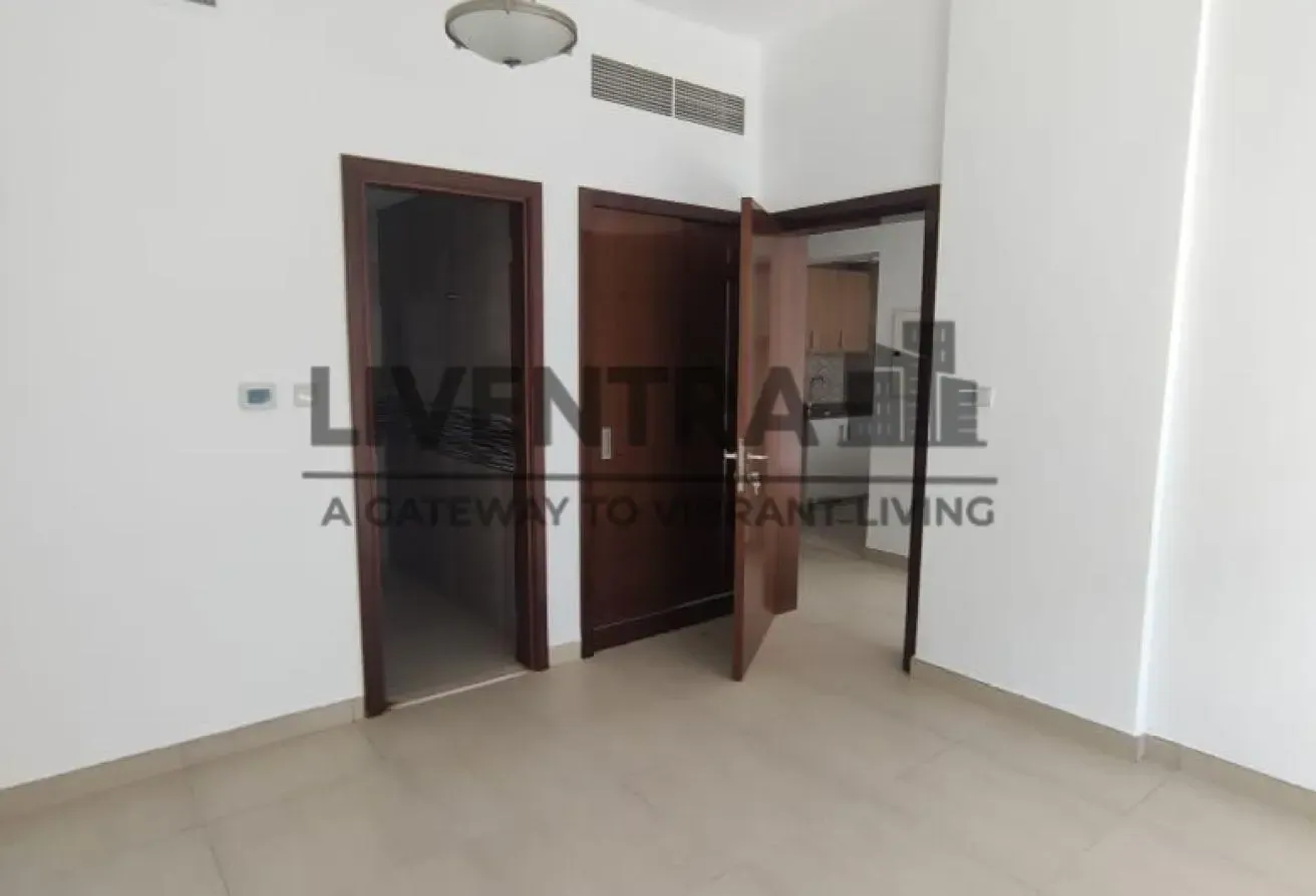 Spacious 1BHK Apartment for Rent in Dubai Investme