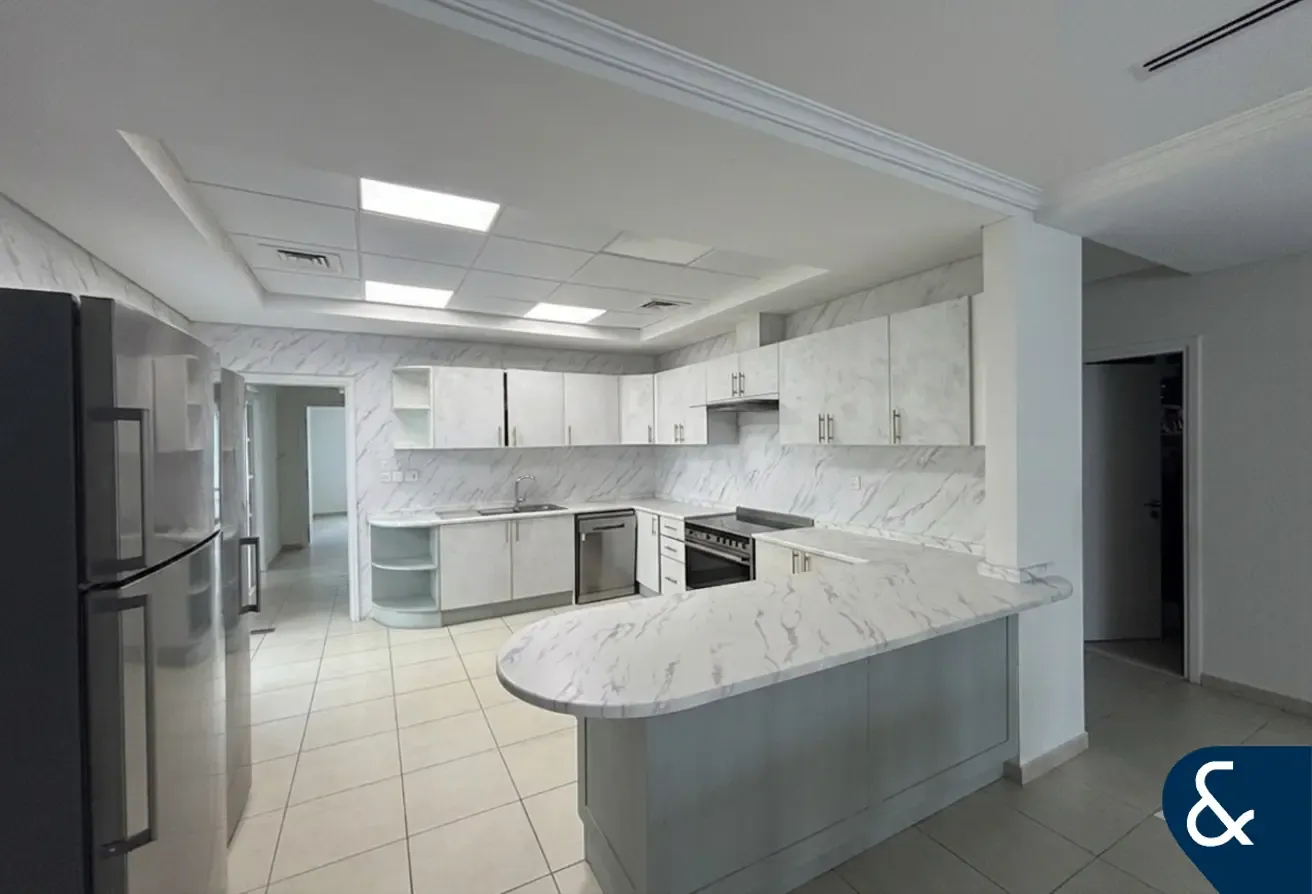 Well-Maintained | Landscaped | Close to Gate