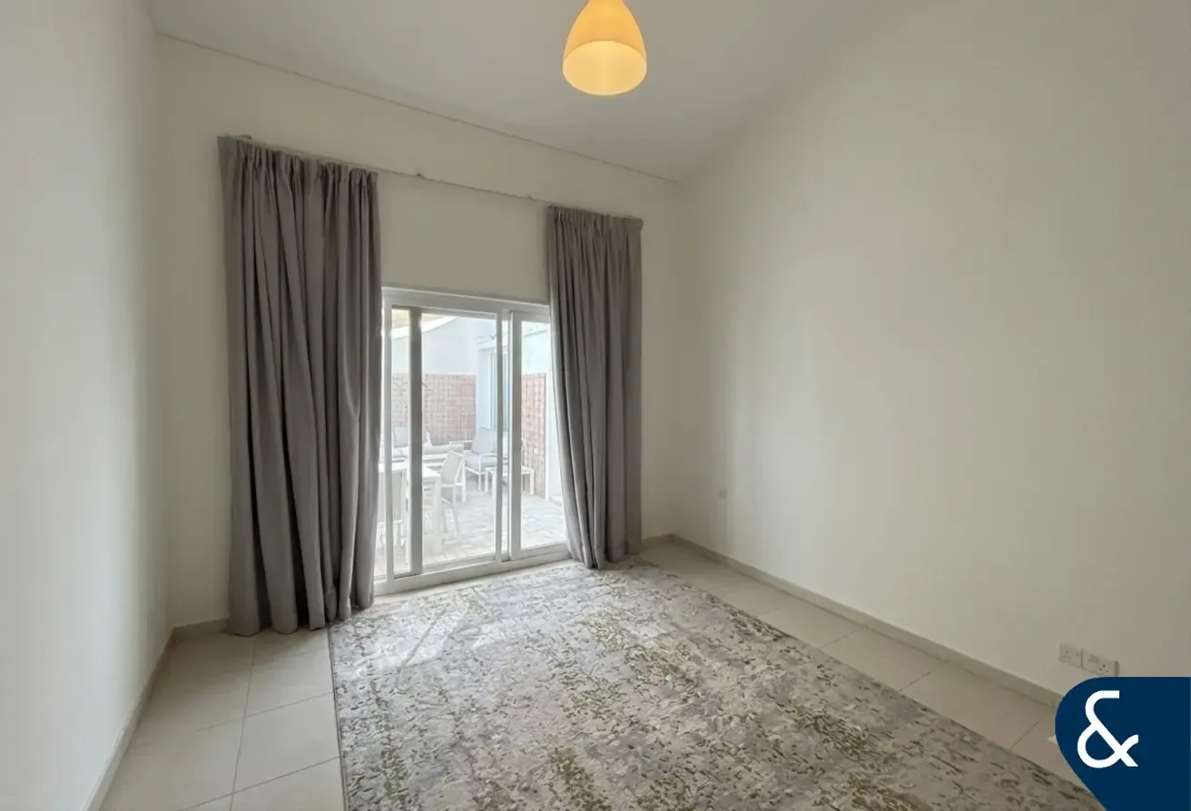 Well-Maintained | Landscaped | Close to Gate