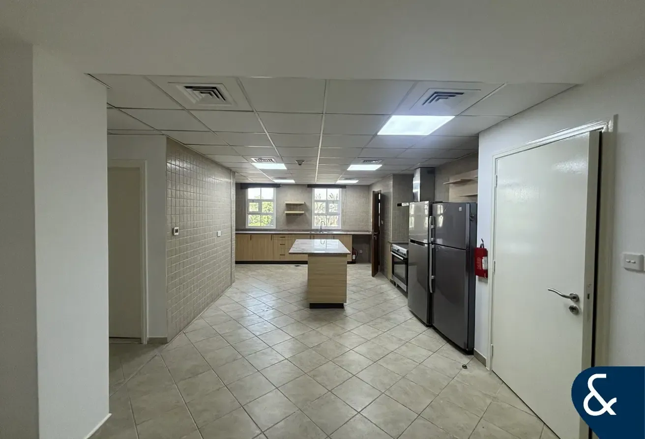 Huge Layout | Vacant | Terrace Apartment