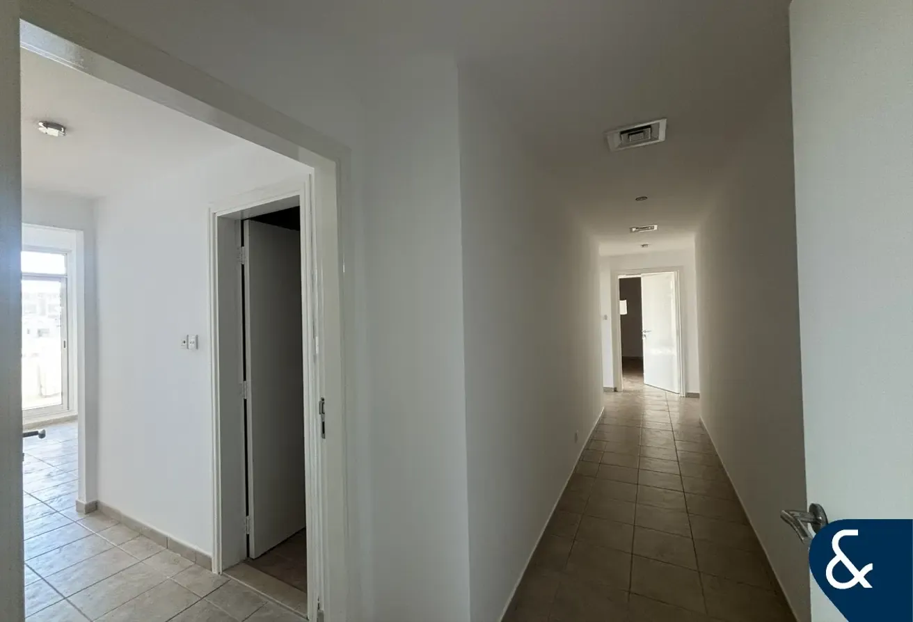 Huge Layout | Vacant | Terrace Apartment