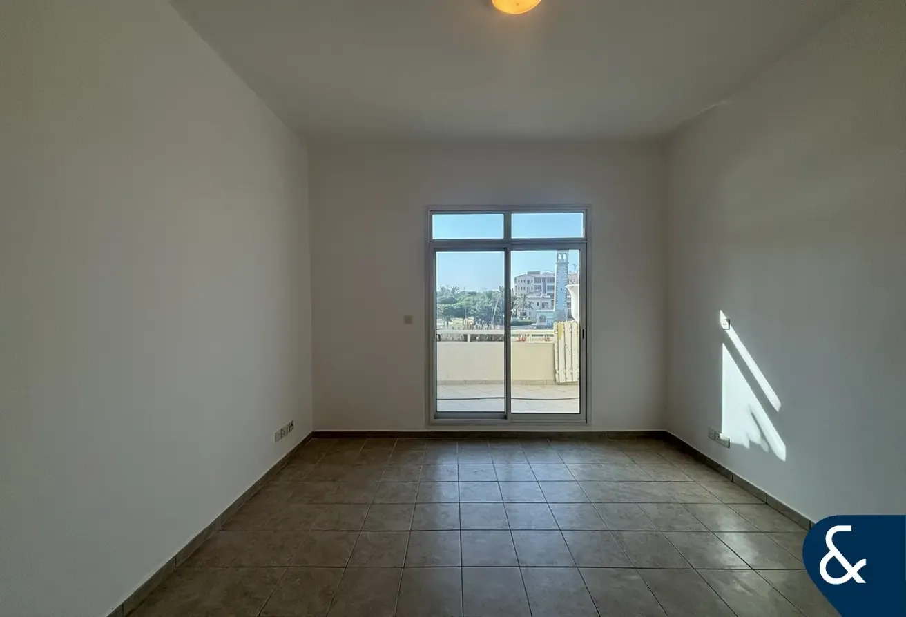 Huge Layout | Vacant | Terrace Apartment
