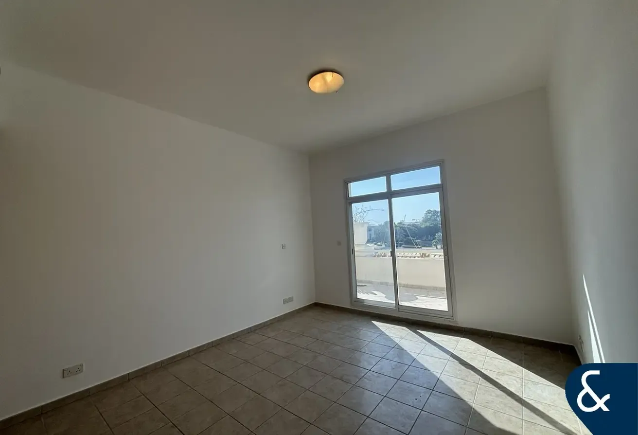 Huge Layout | Vacant | Terrace Apartment