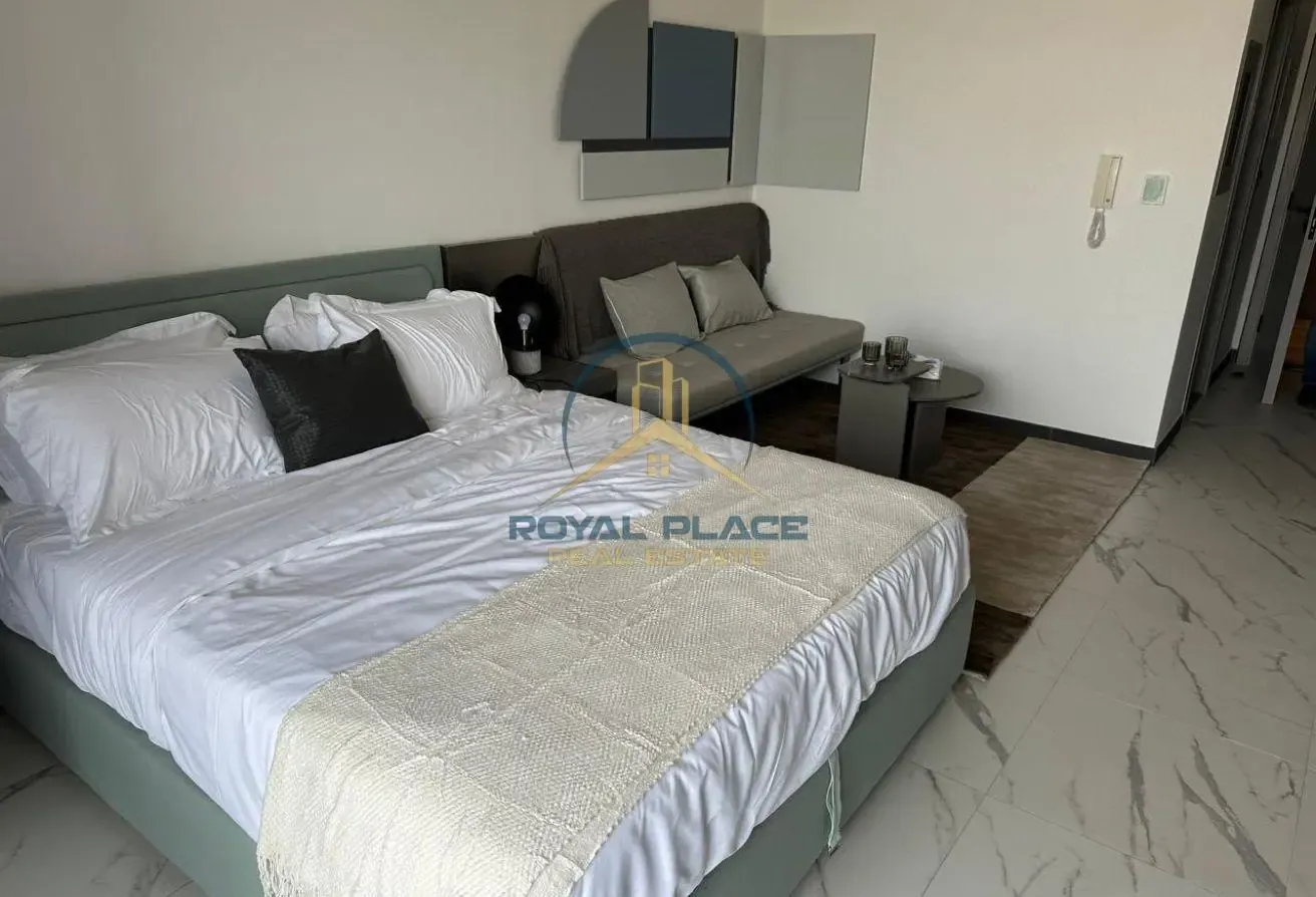 Modern Studio | Spacious Layout | Balcony