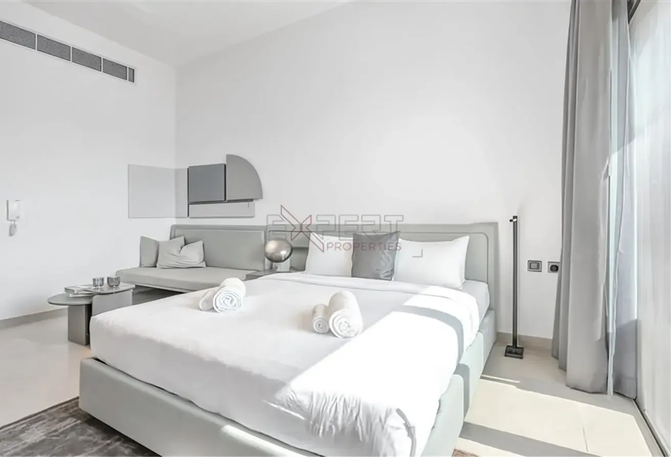 Bright & Luxury Studio | Brand New | Vacant