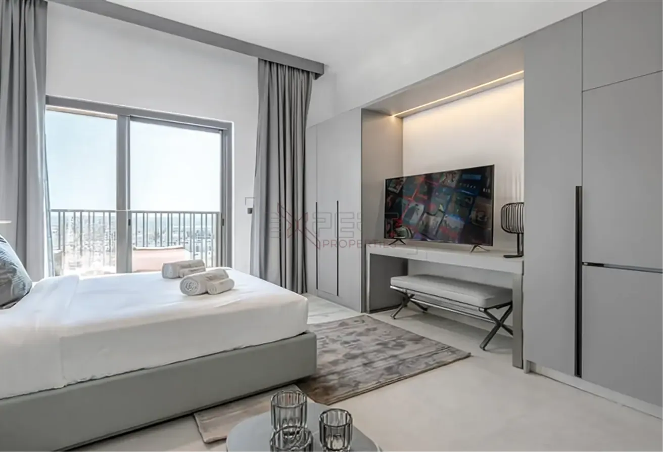 Bright & Luxury Studio | Brand New | Vacant
