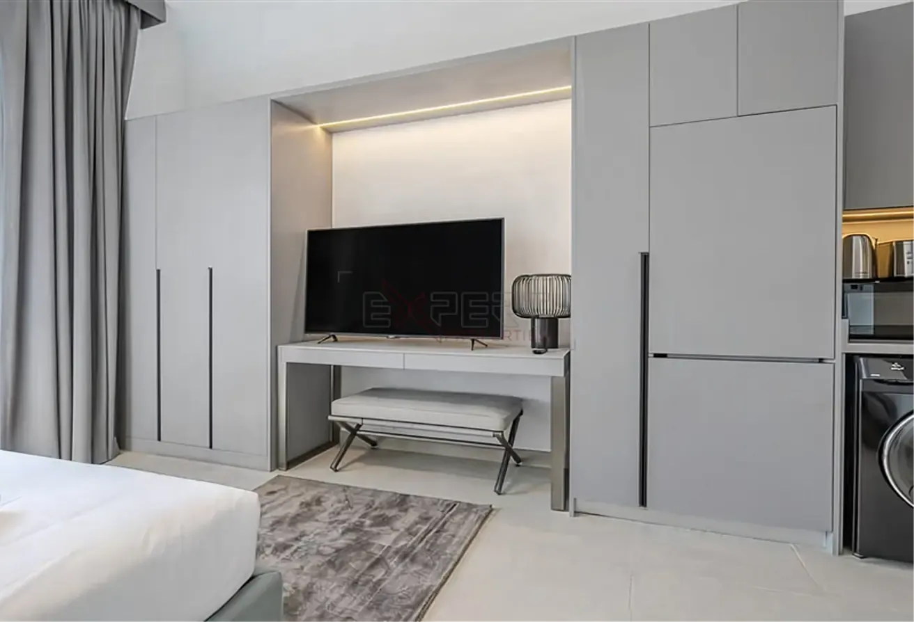Bright & Luxury Studio | Brand New | Vacant