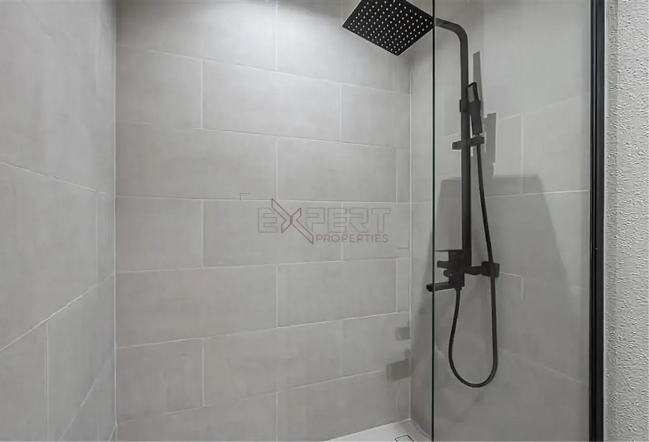 Bright & Luxury Studio | Brand New | Vacant