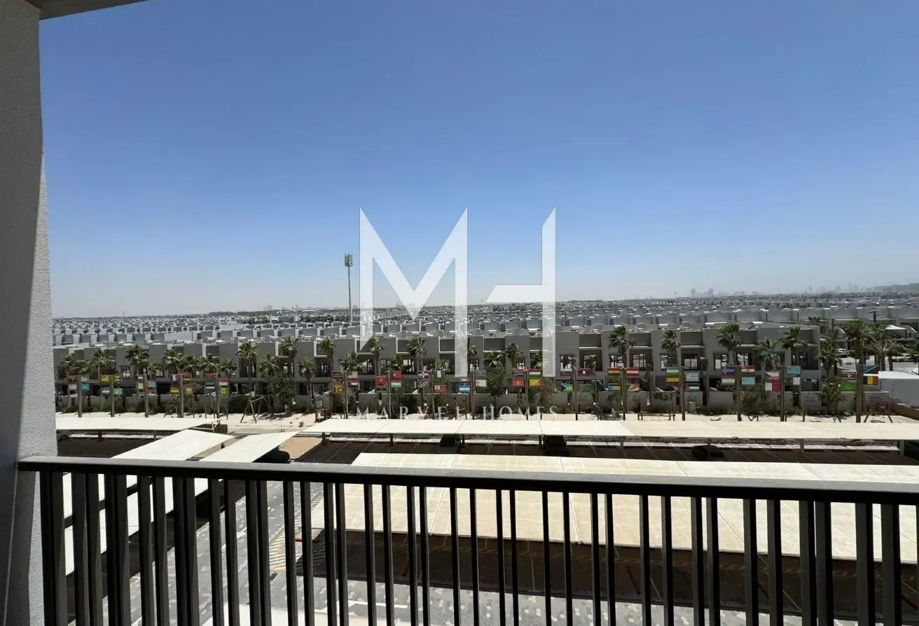 Up to 6 Cheques | Furnished | Townhouse View