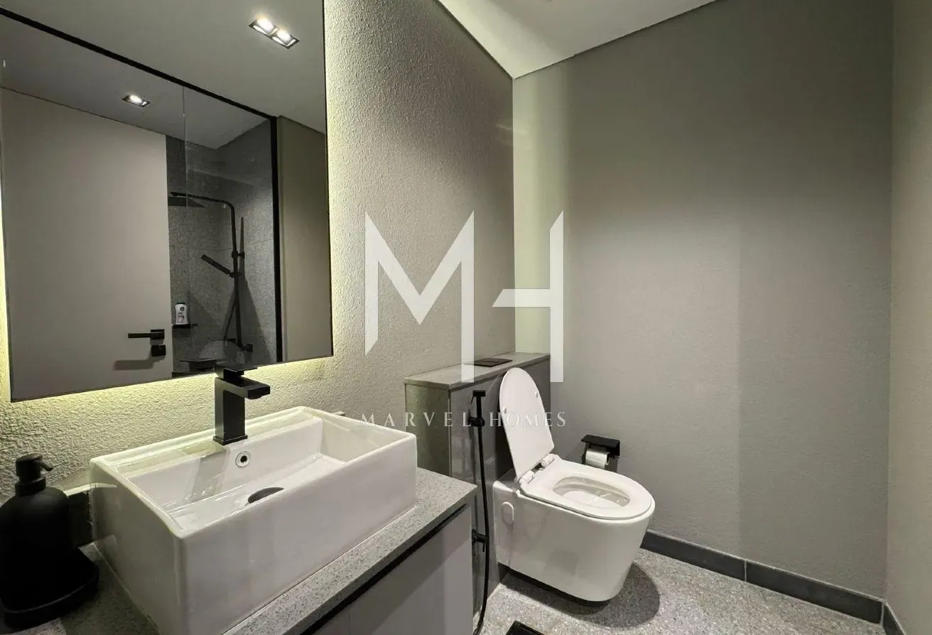 Up to 6 Cheques | Furnished | Townhouse View