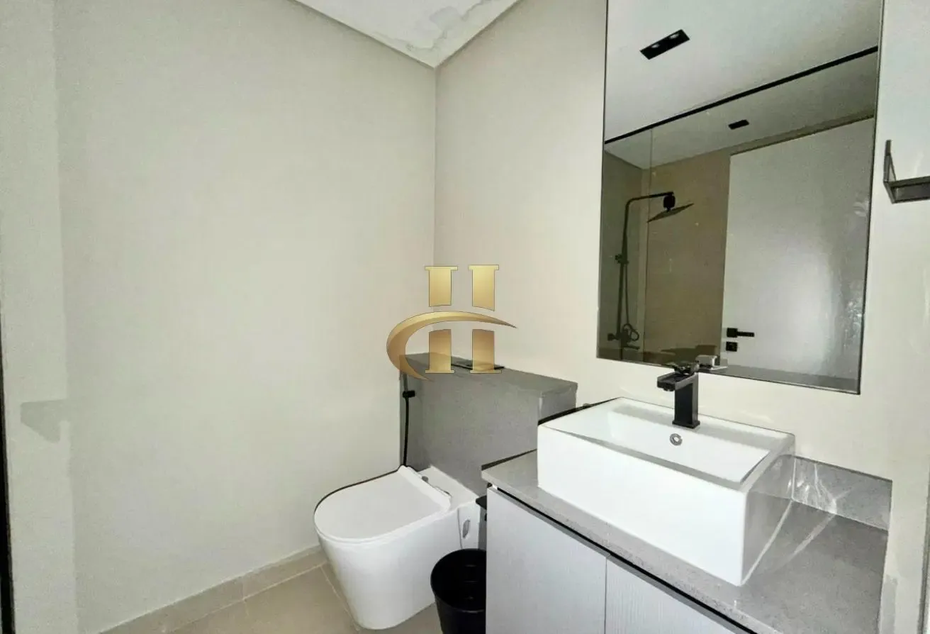 Vacant - Great Location - Book Now