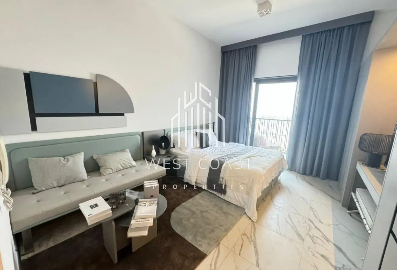 Furnished Studio | Community | Close to the City