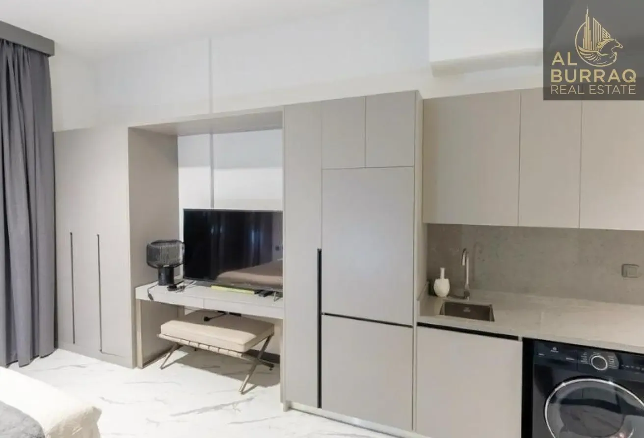 Fully Furnished | Skyline and Burj Khalifa View