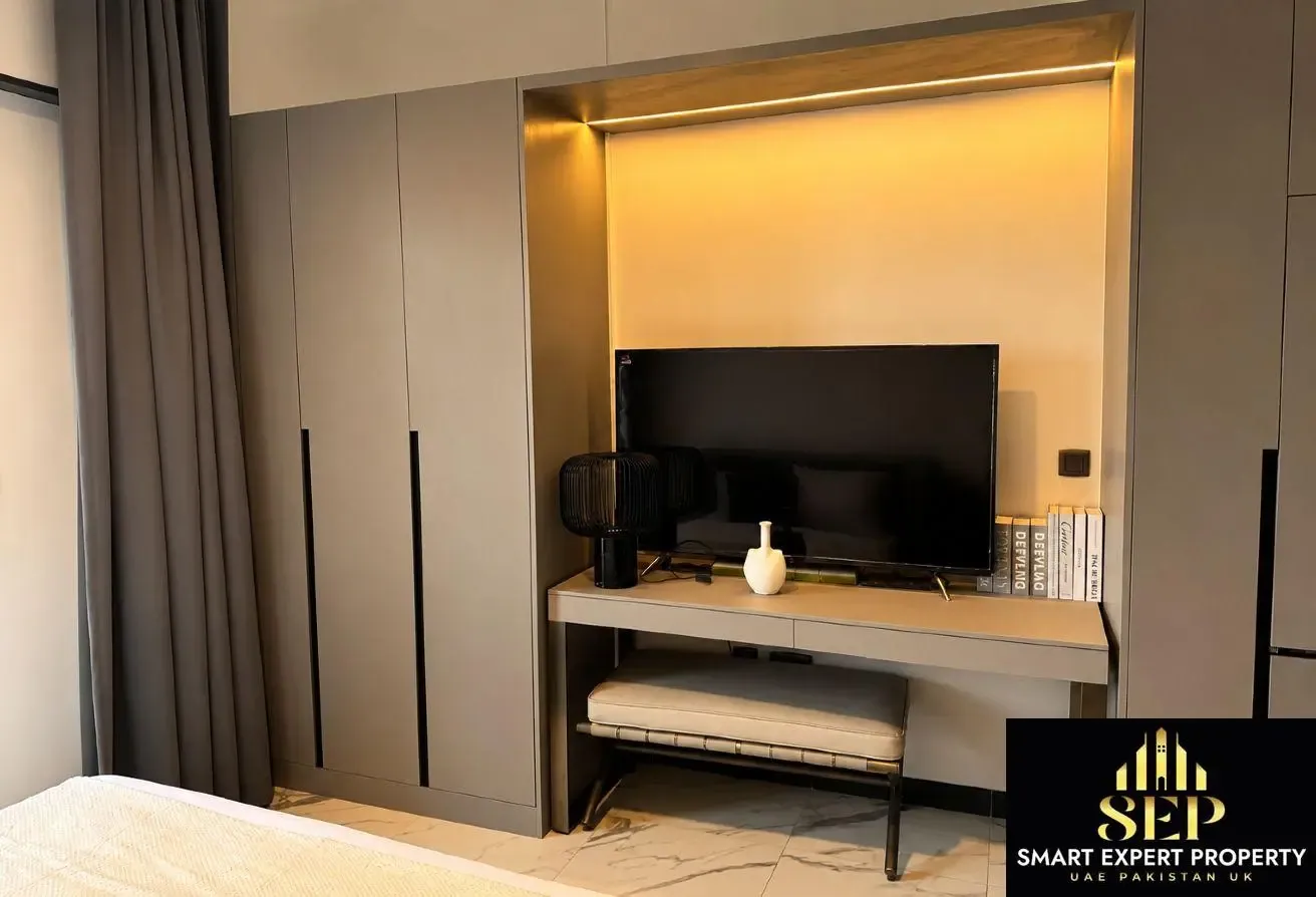 Highest Floor | Furnished | Flexible Cheques