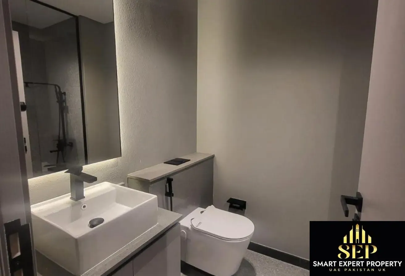 Highest Floor | Furnished | Flexible Cheques