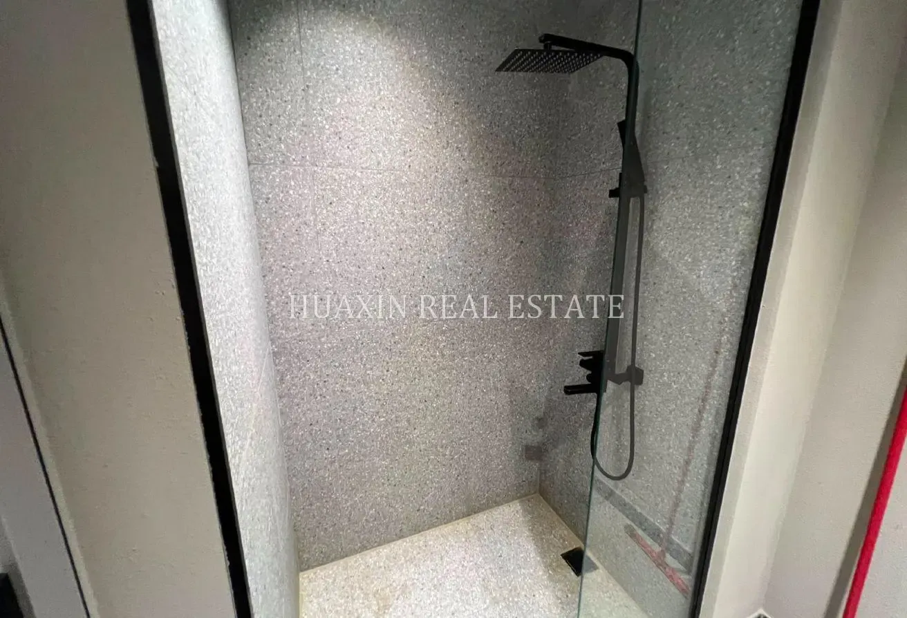 Furnished Studio l Modern l Spacious