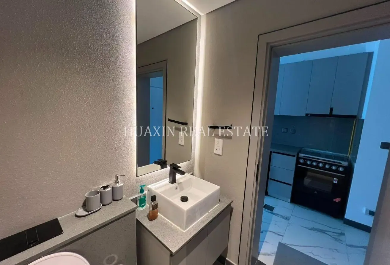 Furnished Studio l Modern l Spacious
