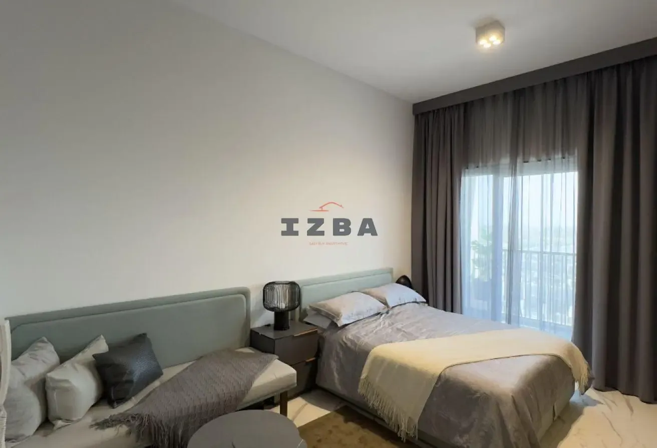 Cozy Studio | High Floor | Community View