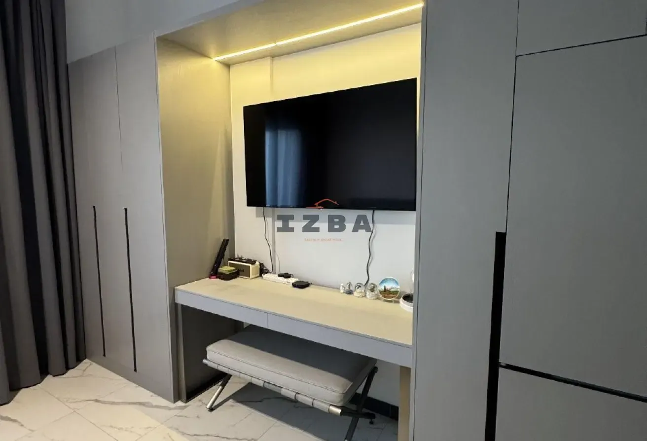 Cozy Studio | High Floor | Community View