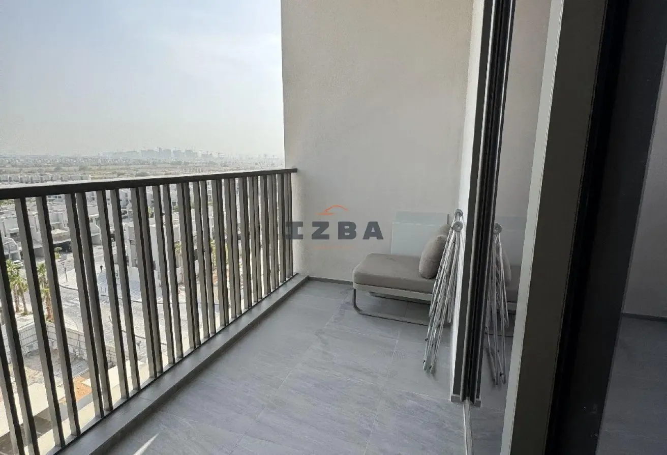 Cozy Studio | High Floor | Community View