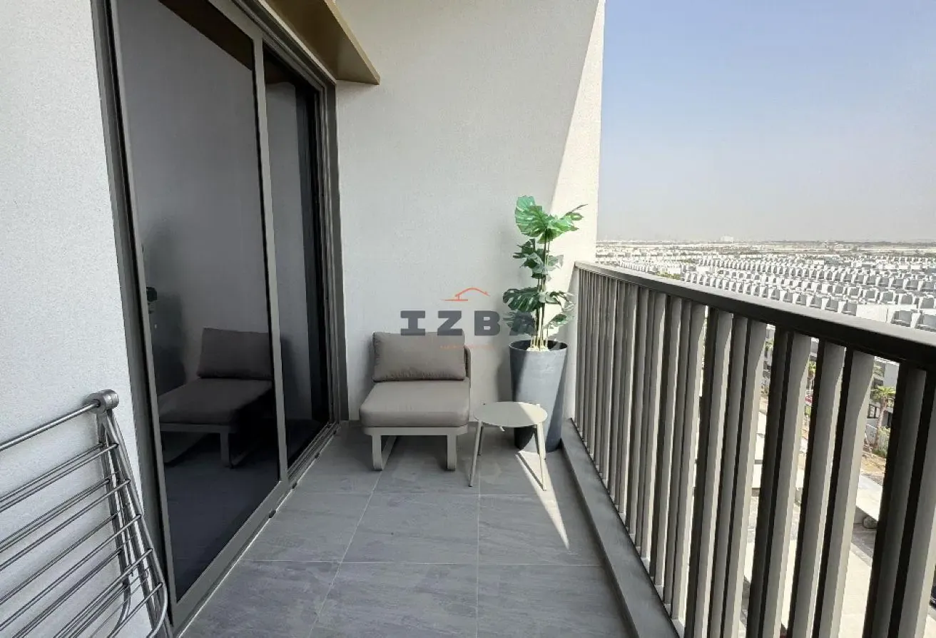 Cozy Studio | High Floor | Community View