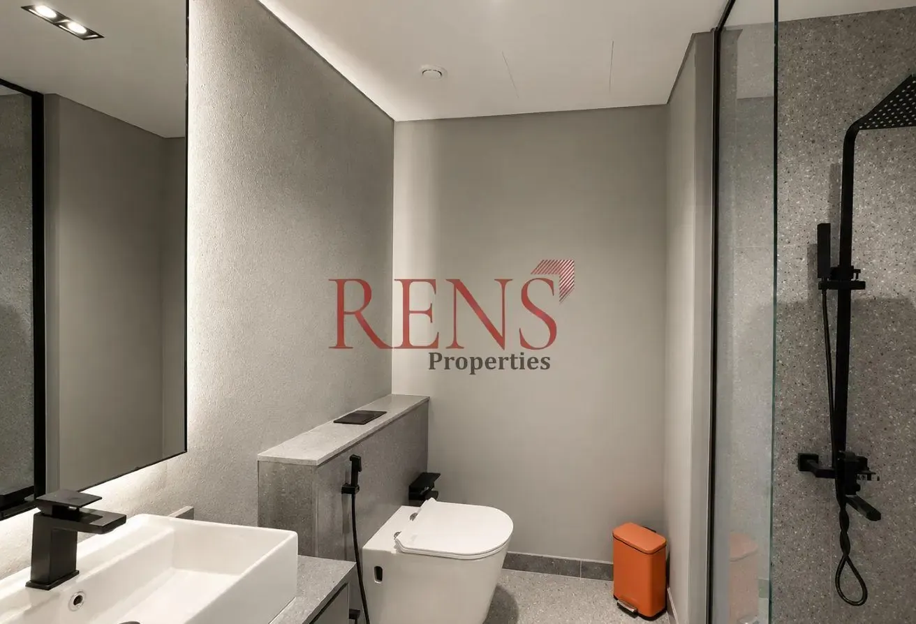 Elegant Studio | Modern Design | Skyline View